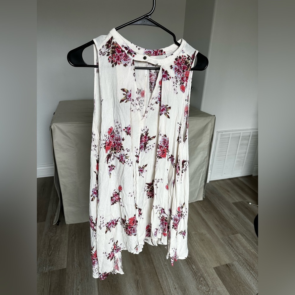 Free People Cream Floral Tunic Dress. Size XS